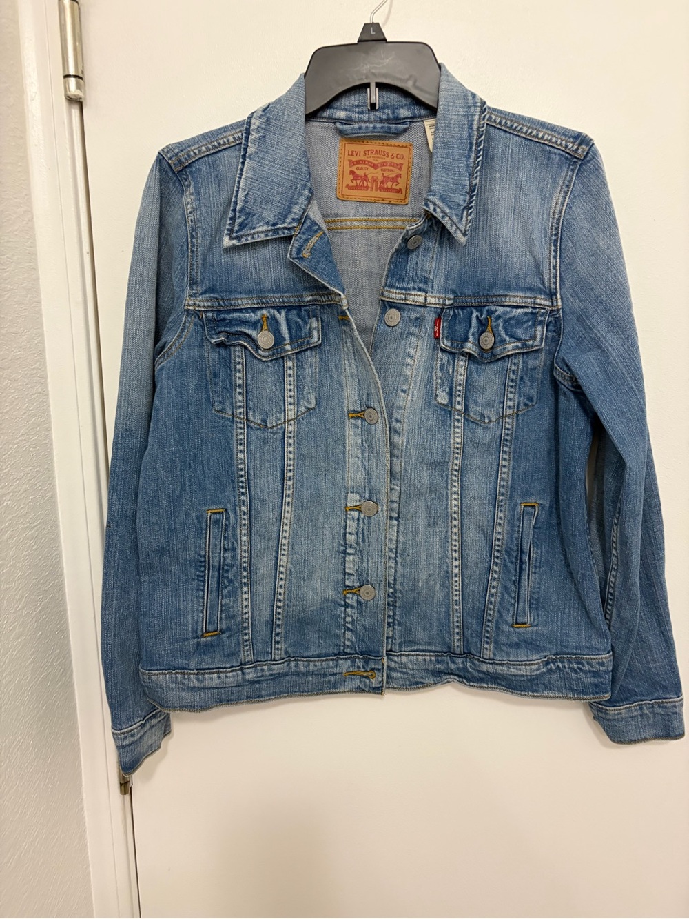 Levi's Women's Light Blue Denim Jacket